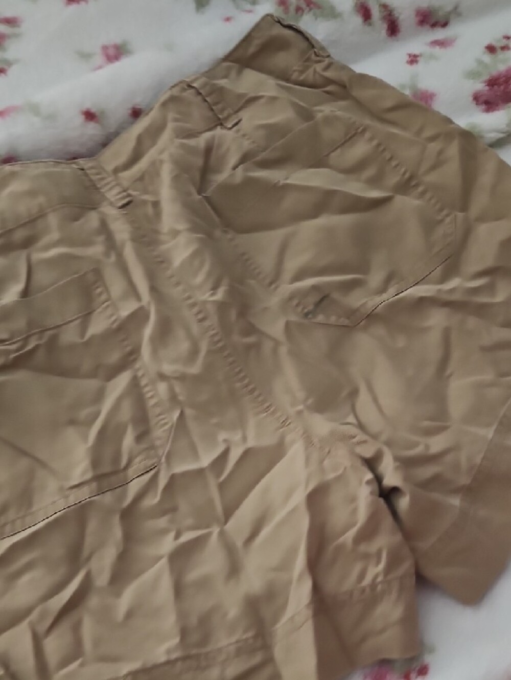 Lauren Ralph Lauren Khaki Cargo Shorts - Picture 3 of 4